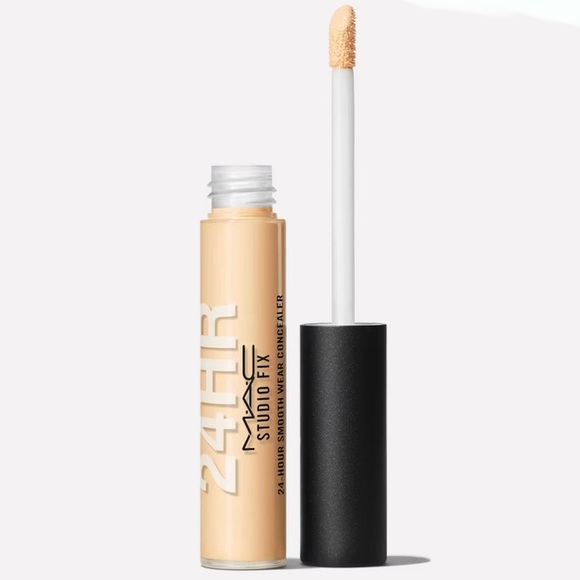 MAC Studio Fix 24-Hour Smooth Wear Concealer NC20 - Picture 1 of 12